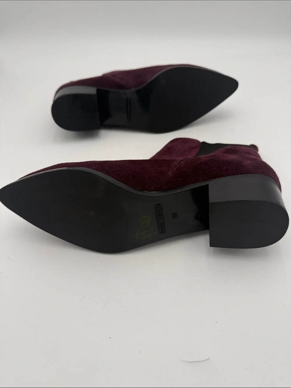 Marc Fisher Burgundy Suede Pointed Chelsea Booties women 9M pull on casual retro